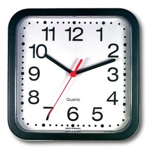 Relógio de parede quadrado