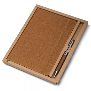 Caderno de anotações e caneta
